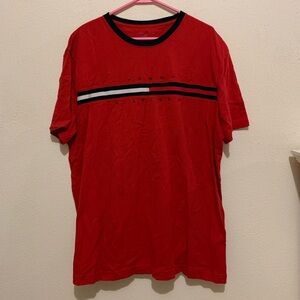 Men’s XL Tommy Hilfiger stitched T shirt